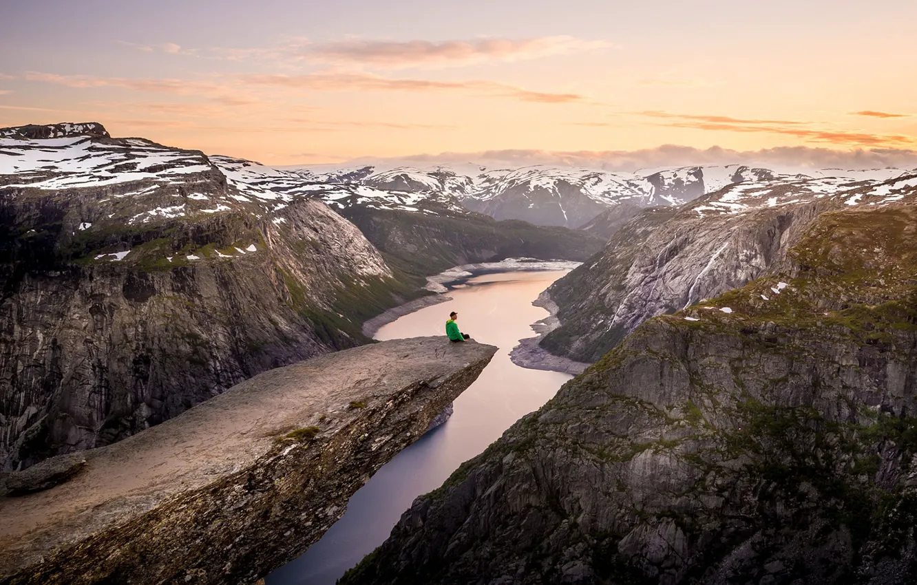 Photo wallpaper mountains, stones, open, people, valley, silhouette, Norway, tabs