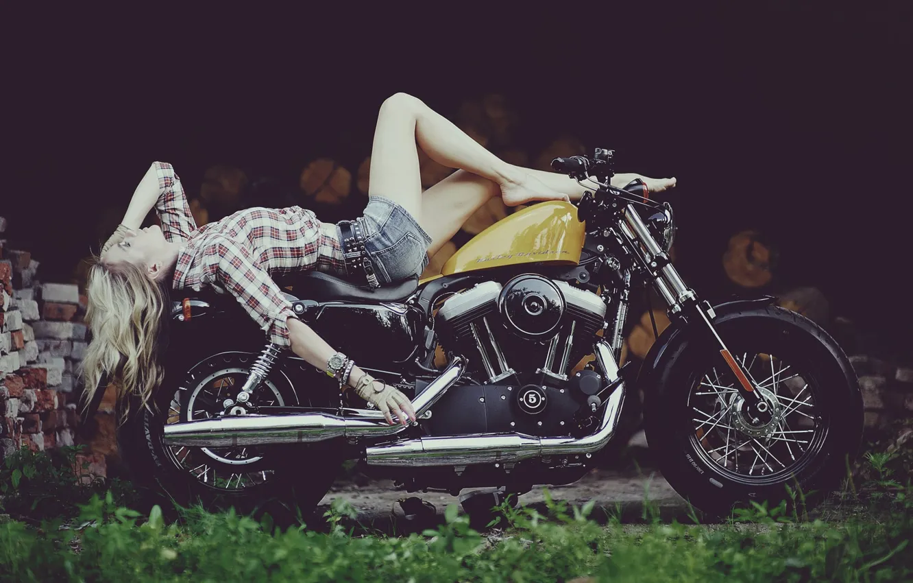 Photo wallpaper girl, Harley, motorcycle, Harley Davidson, bike, legs, photo, Maxim Gurtovoy
