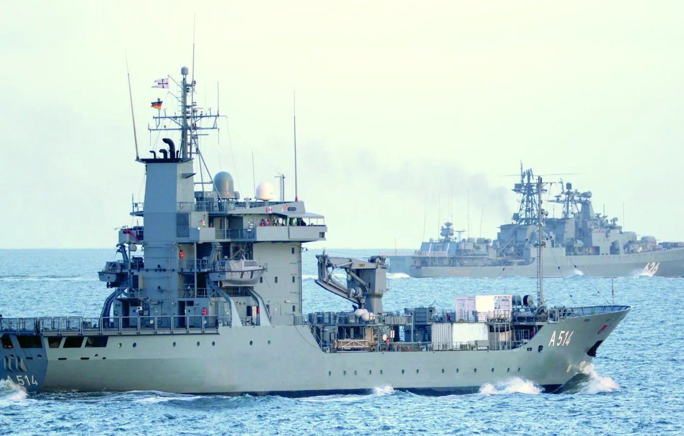 Photo wallpaper anti-submarine ship, BOD Vice Admiral Kulakov, German Navy support ship FGS Werra