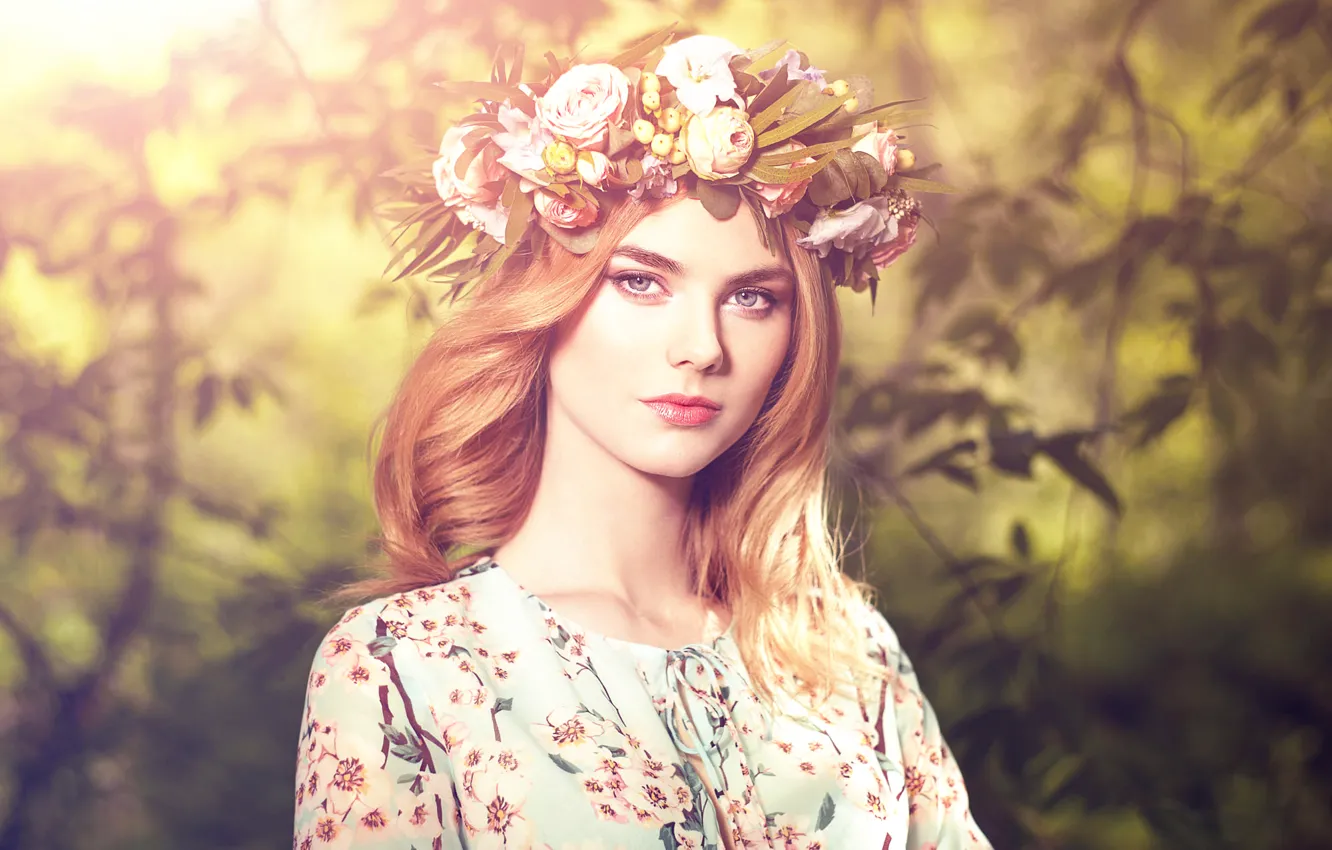 Photo wallpaper portrait, makeup, sponge, wreath, Beautiful Blonde