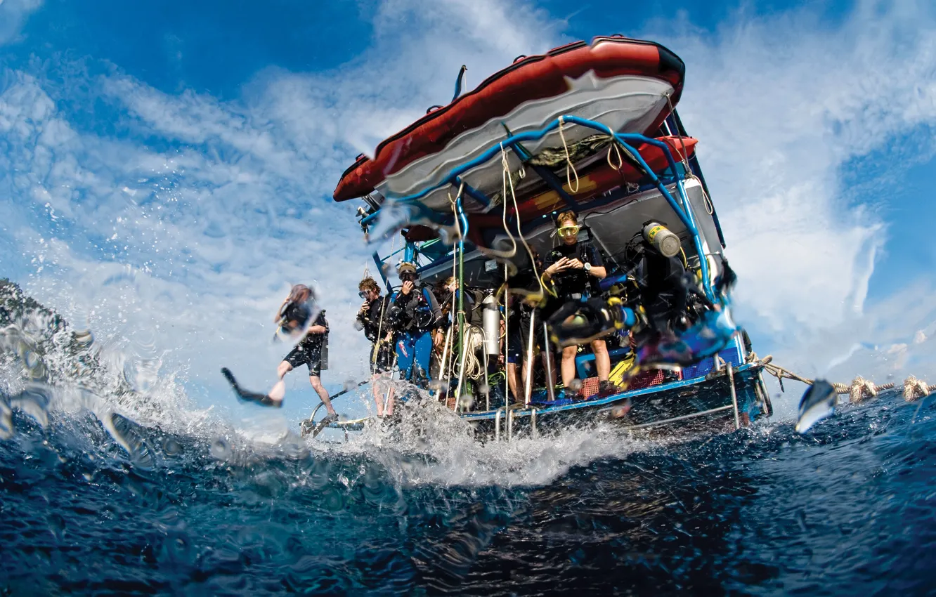 Photo wallpaper water, boat, diving, snorkeling