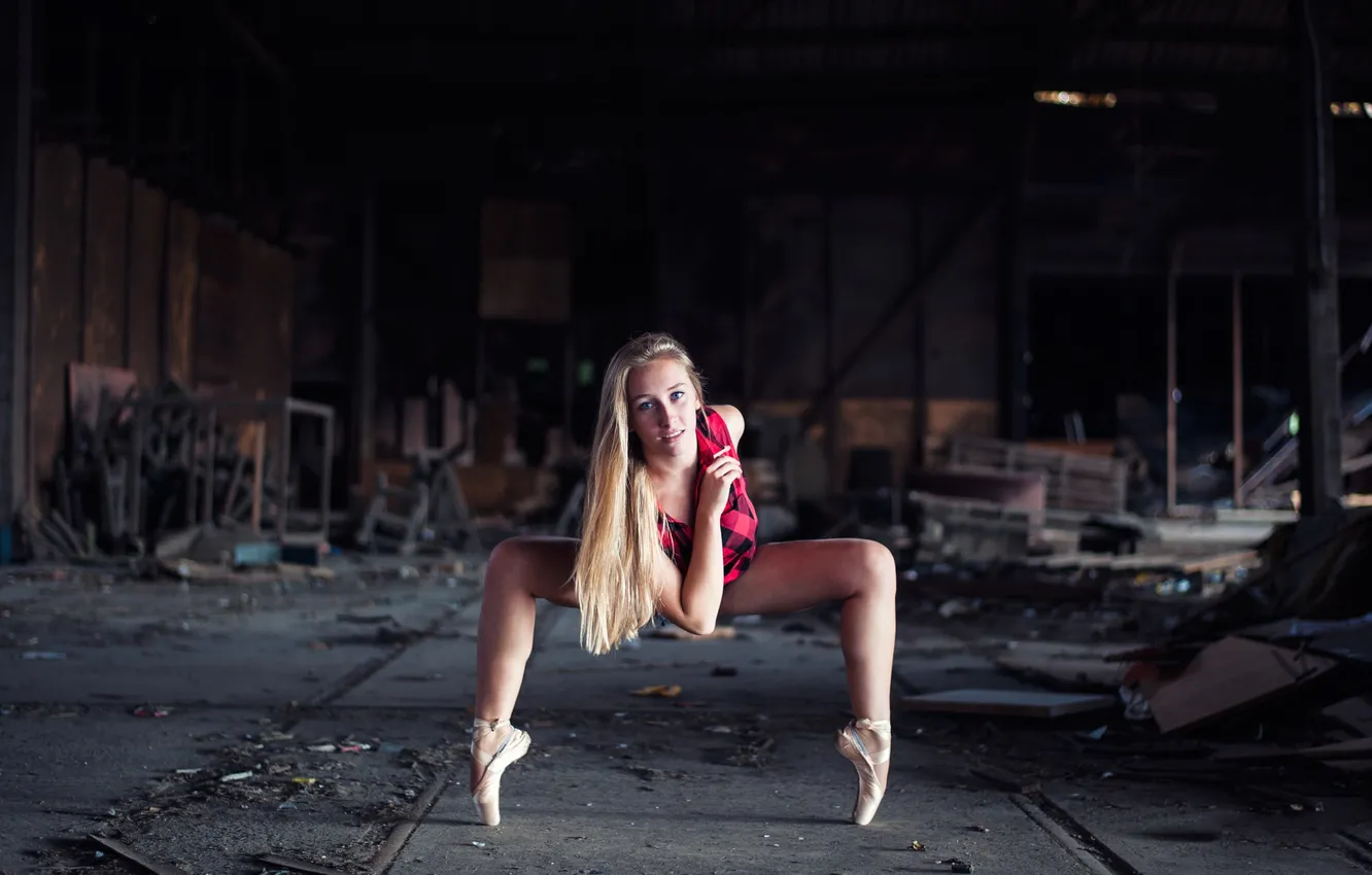 Photo wallpaper girl, pose, dance