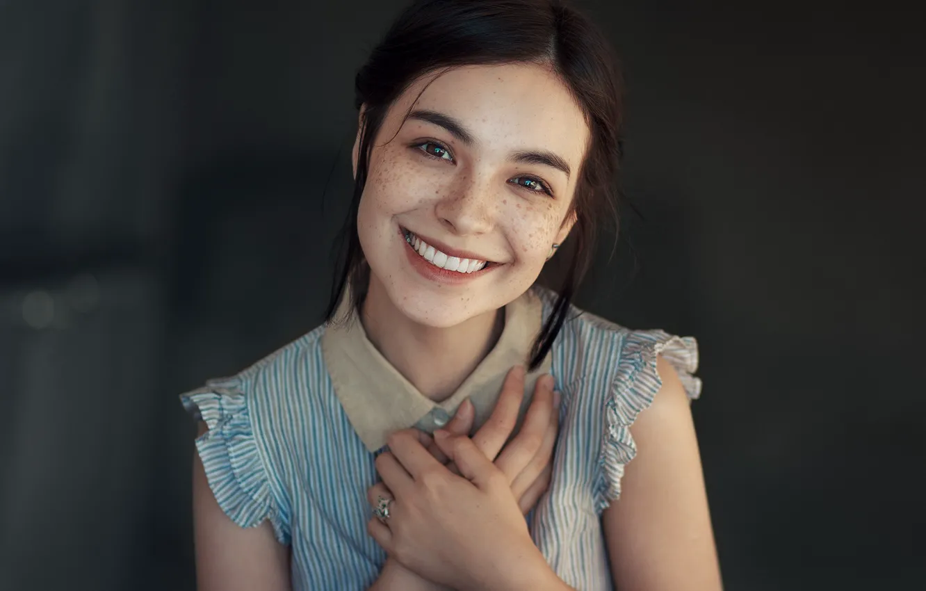 Photo wallpaper girl, eyes, smile, view, pretty, beauty, lips, face