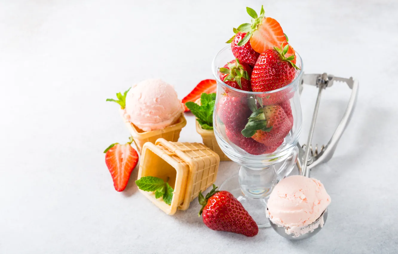Photo wallpaper strawberry, ice cream, dessert, waffle Cup, Iryna Melnyk