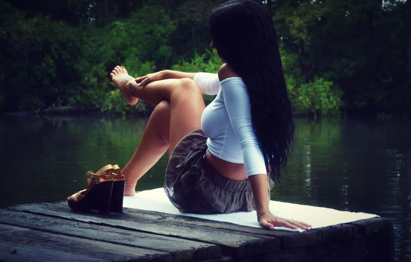 Photo wallpaper girl, lake, legs, sitting, iron