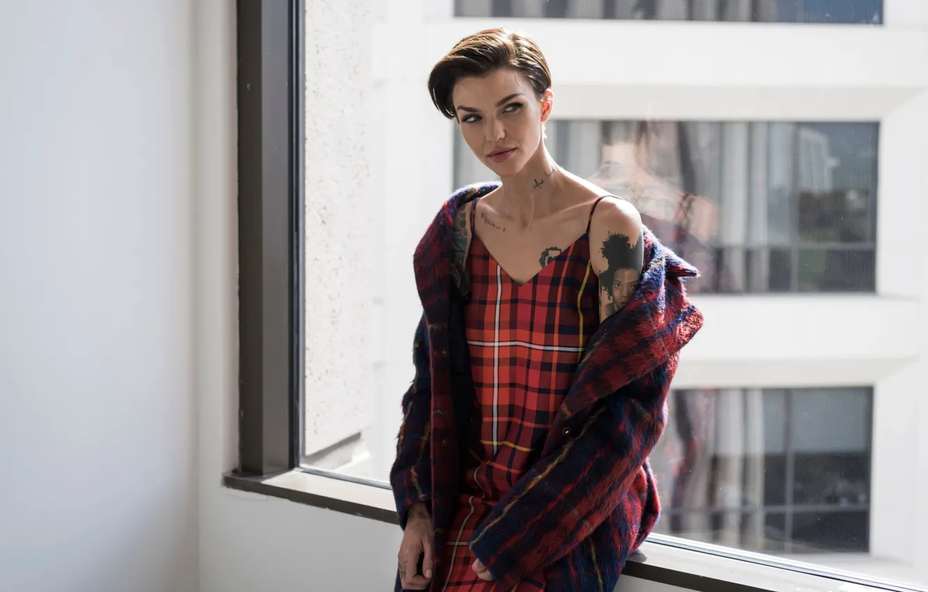 Photo wallpaper reflection, makeup, hairstyle, make up, actress, model, window, singer