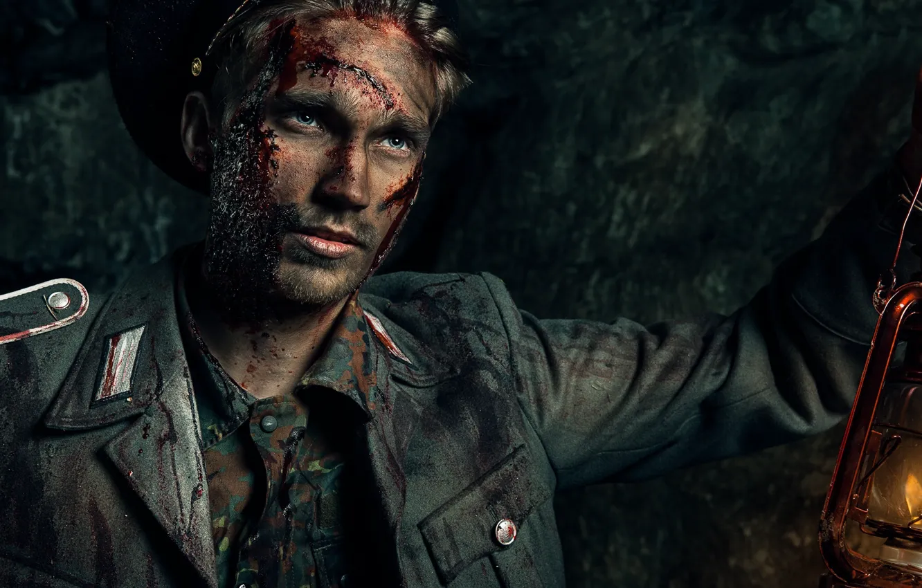 Photo wallpaper lamp, soldiers, form, wounded