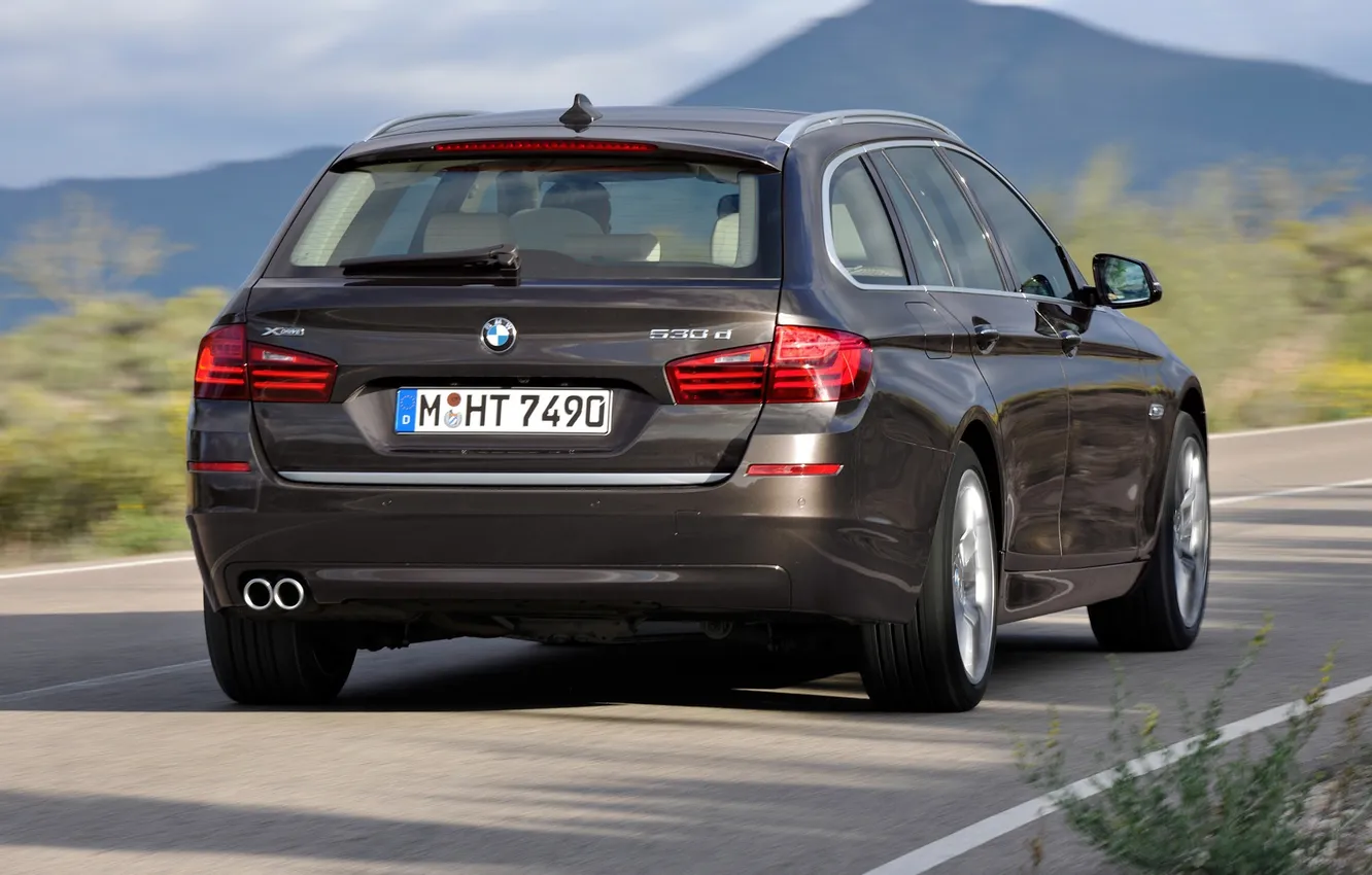 Photo wallpaper car, machine, BMW, rear view, road, xDrive, Touring, Modern Line