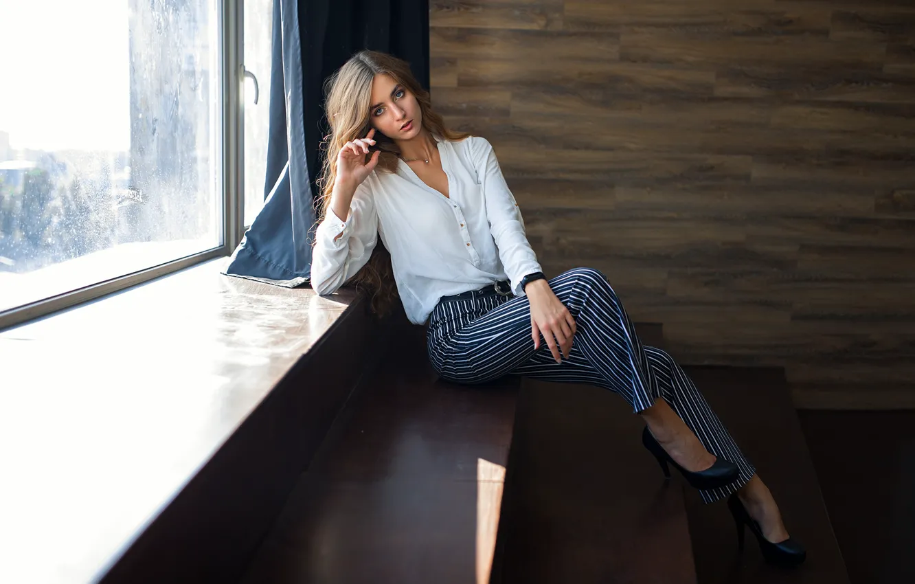 Photo wallpaper look, girl, pose, model, portrait, makeup, figure, hairstyle