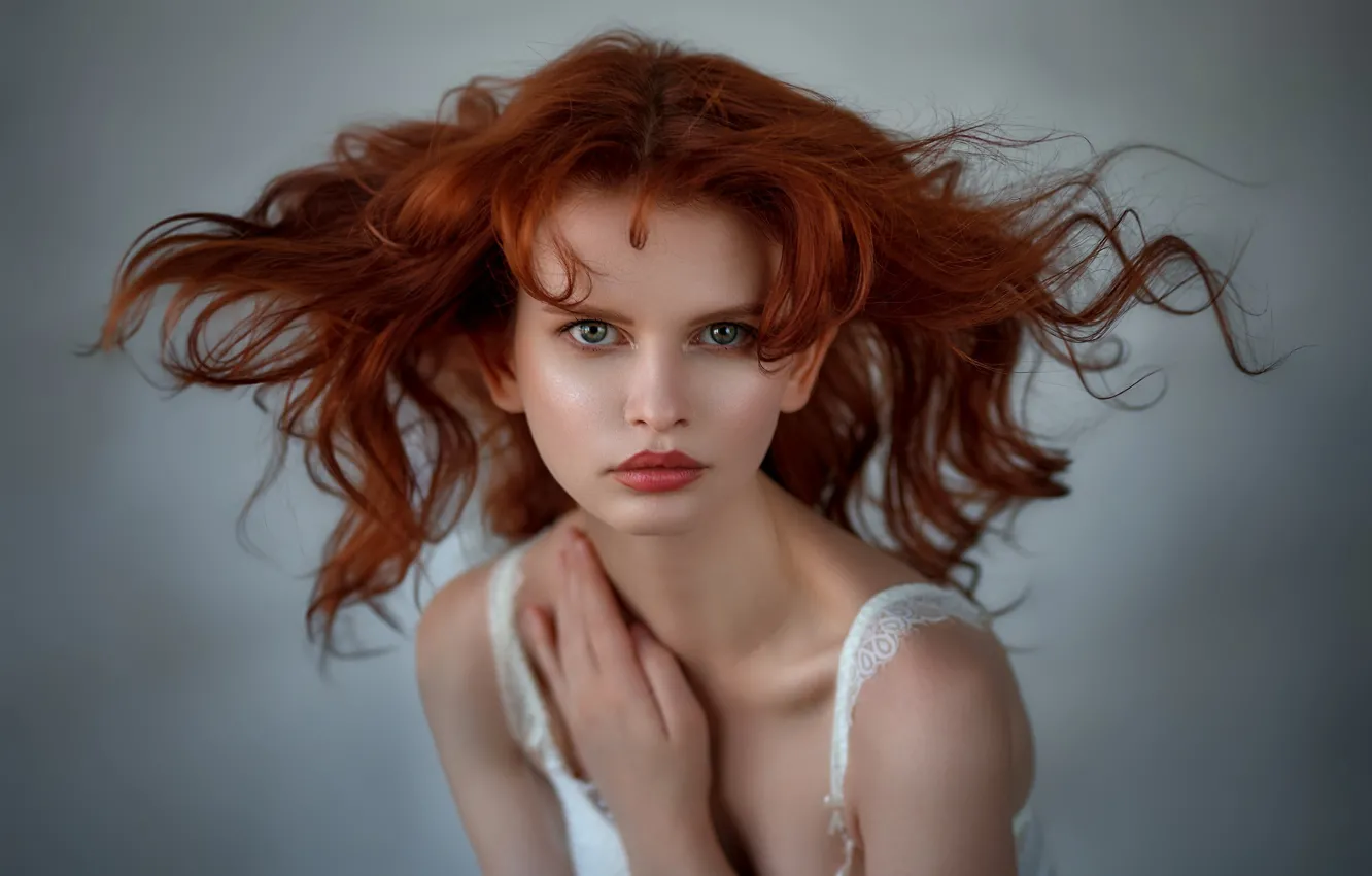 Photo wallpaper look, girl, face, pose, background, portrait, red, sponge