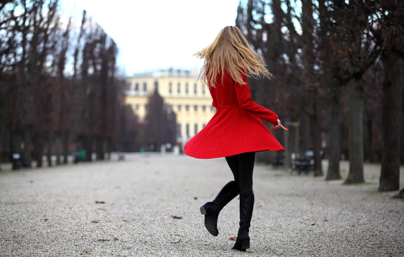 Photo wallpaper girl, the city, street