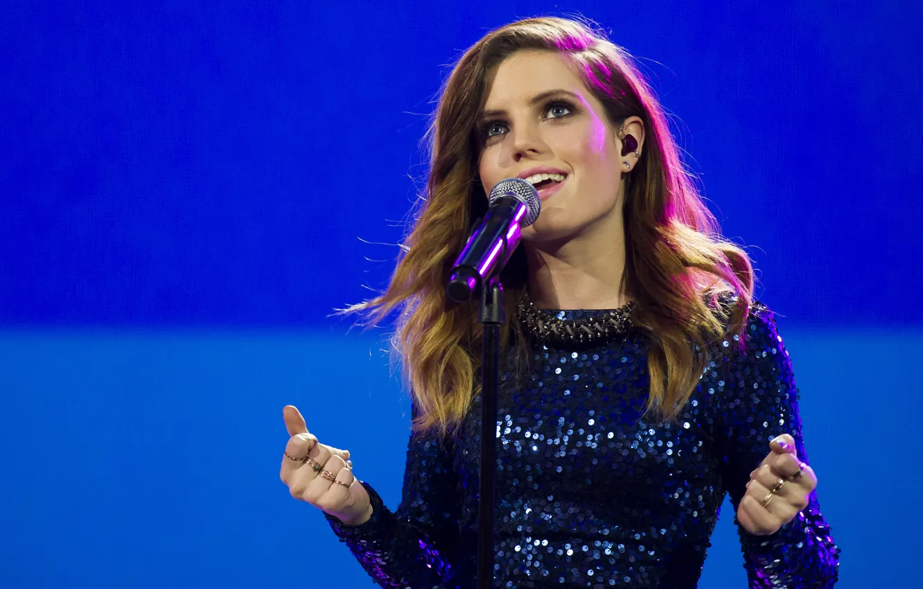 Photo wallpaper microphone, blue background, soloist, Sydney Sierota, Cool Kids, Echosmith