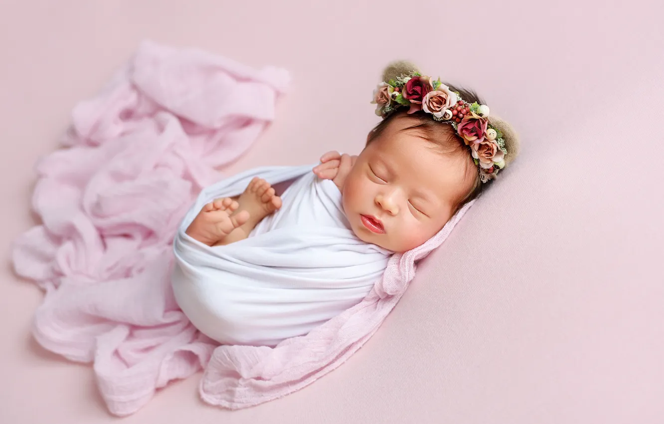 Photo wallpaper pose, sleep, girl, wreath, baby, child, baby, fabric