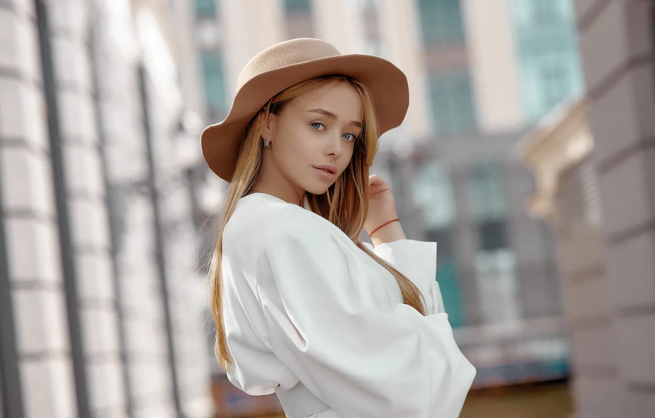 Photo wallpaper look, hat, long hair, eyes, smile, pretty, lips, Polina