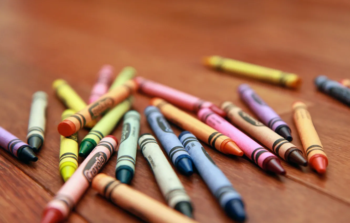 Photo wallpaper table, colored, pencils, placer