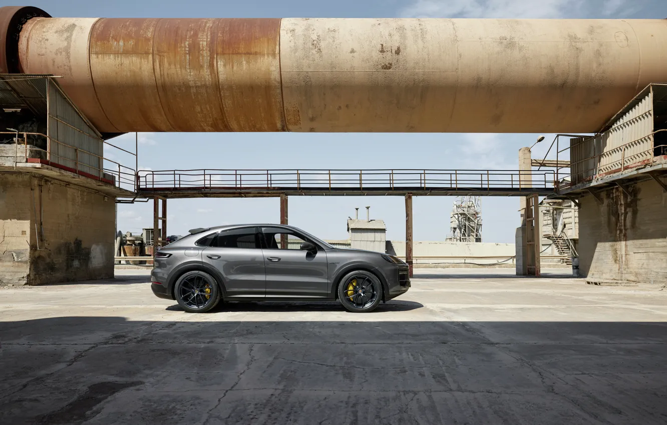 Photo wallpaper Porsche, Cayenne, side view, Porsche Cayenne Turbo E-Hybrid Coupe GT