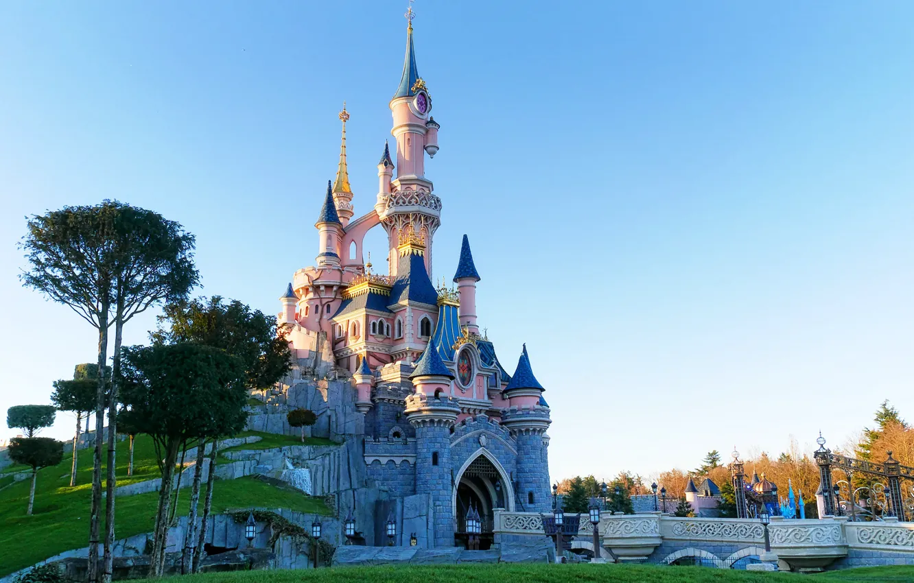 Photo wallpaper castle, tower, Disneyland