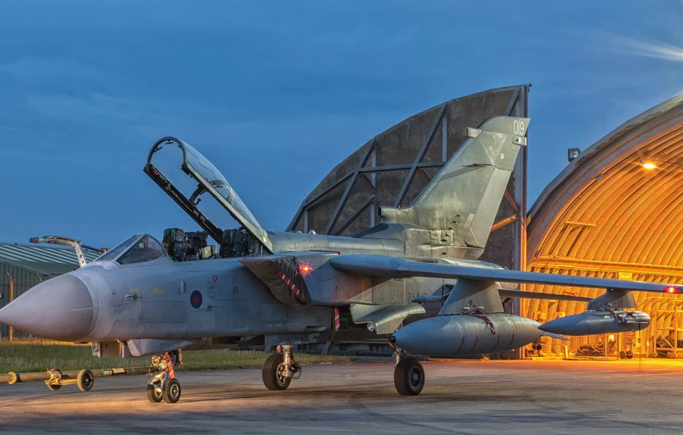 Photo wallpaper the evening, Parking, the plane, Panavia Tornado