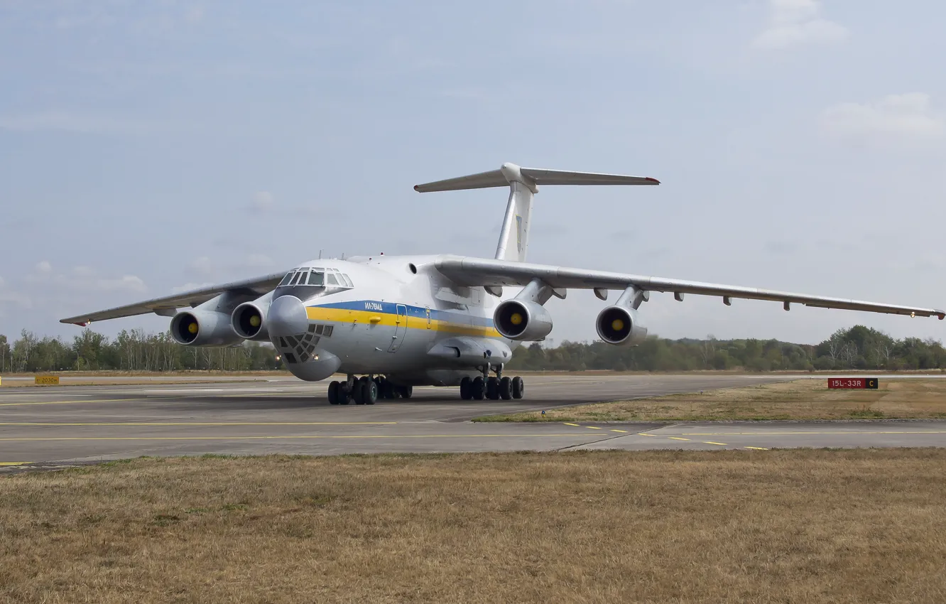 Photo wallpaper The plane, Ukraine, WFP, Military transport, Il-76MD, Chassis, Ukrainian air force