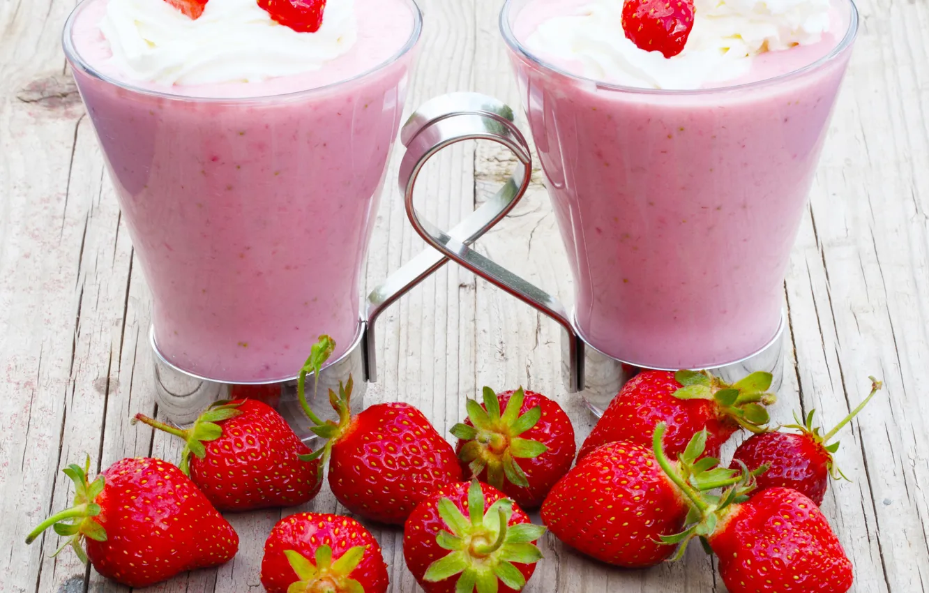Photo wallpaper glass, berries, strawberry, cocktail, dessert, yogurt, milk