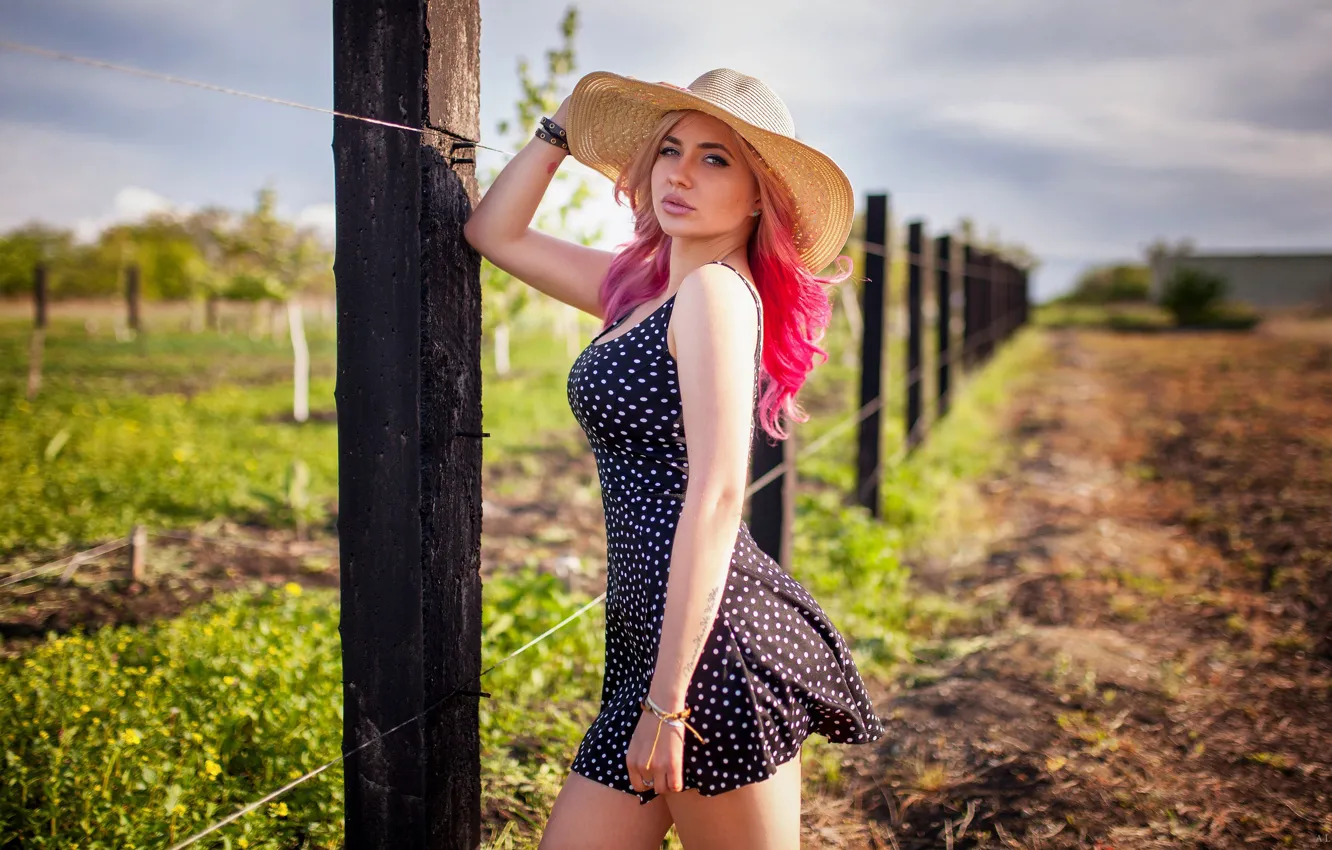 Photo wallpaper field, look, the sun, posts, model, the fence, portrait, hat