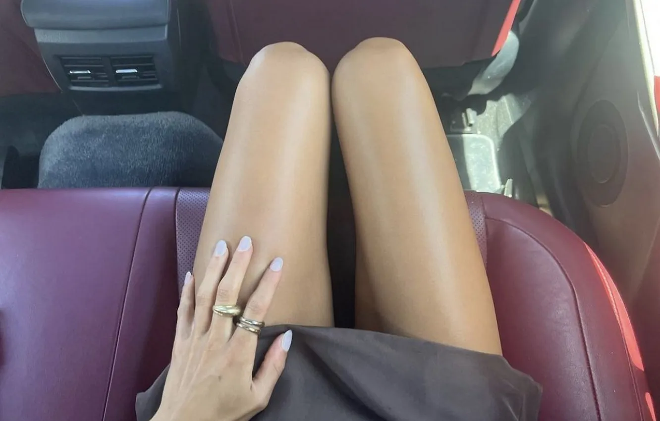 Photo wallpaper girl, dress, ring, manicure, slender legs
