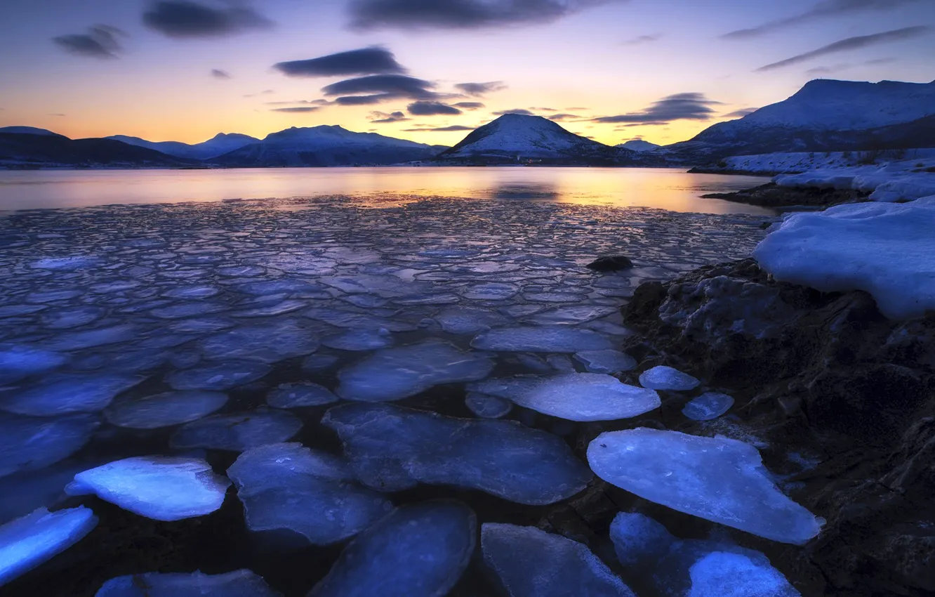 Photo wallpaper lake, mountains, ice, the sky, clouds, sunset