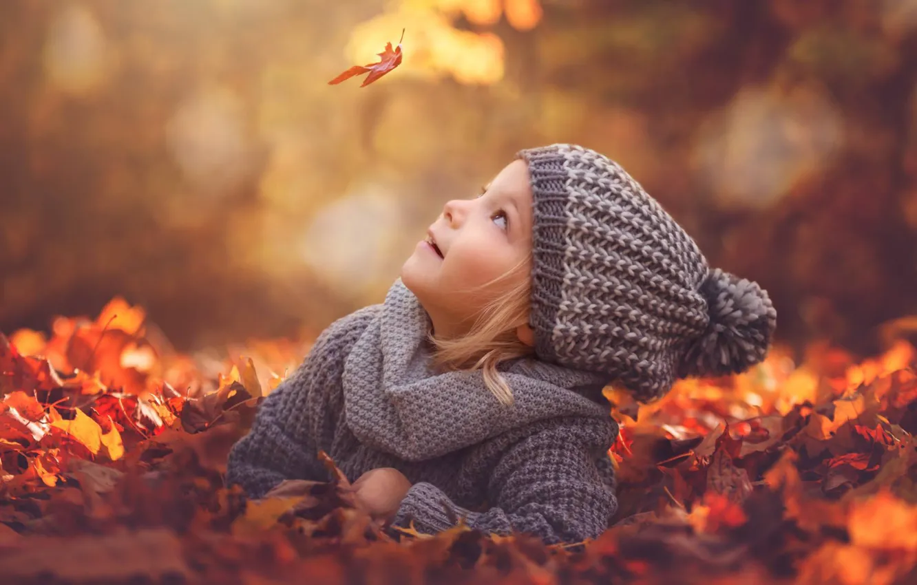 Photo wallpaper autumn, leaves, mood, foliage, hat, girl, leaf, bokeh