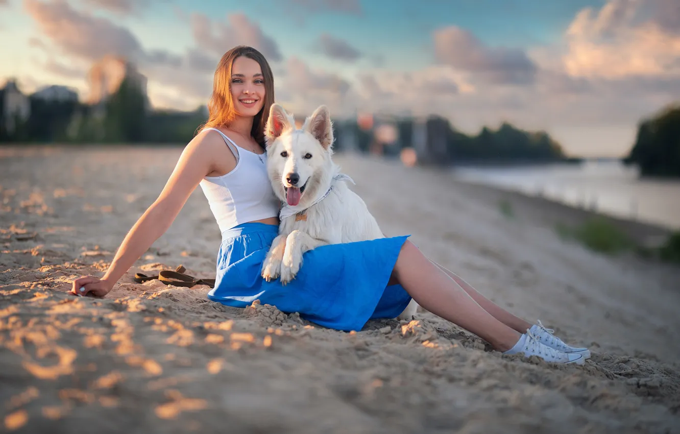 Photo wallpaper sand, look, girl, smile, dog, The white Swiss shepherd dog, Dmitry Shulgin
