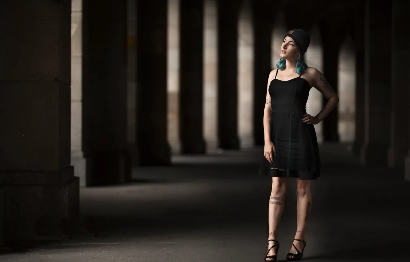 Photo wallpaper girl, pose, Chloe