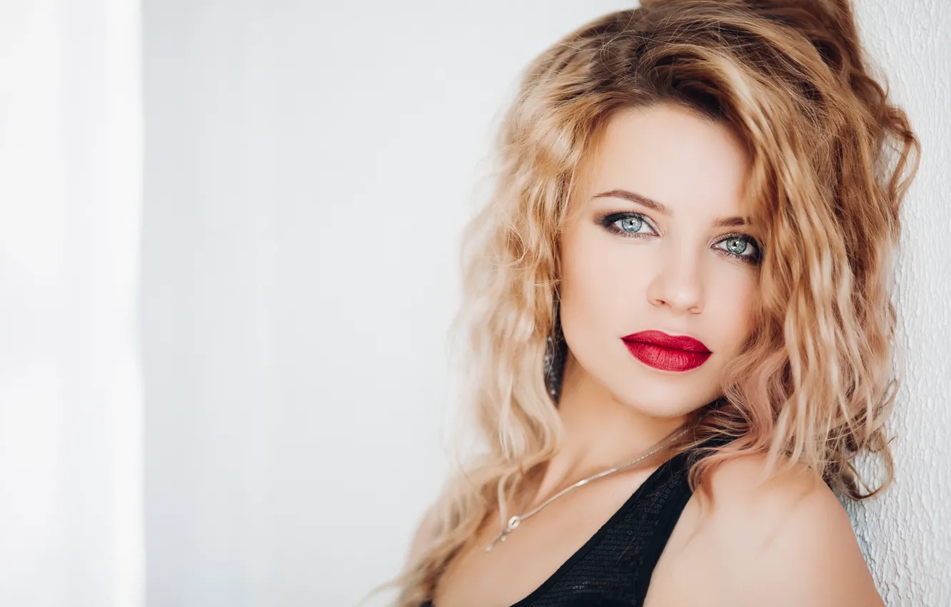 Photo wallpaper girl, model, portrait, makeup, blonde, curls, Vyacheslav Kosko