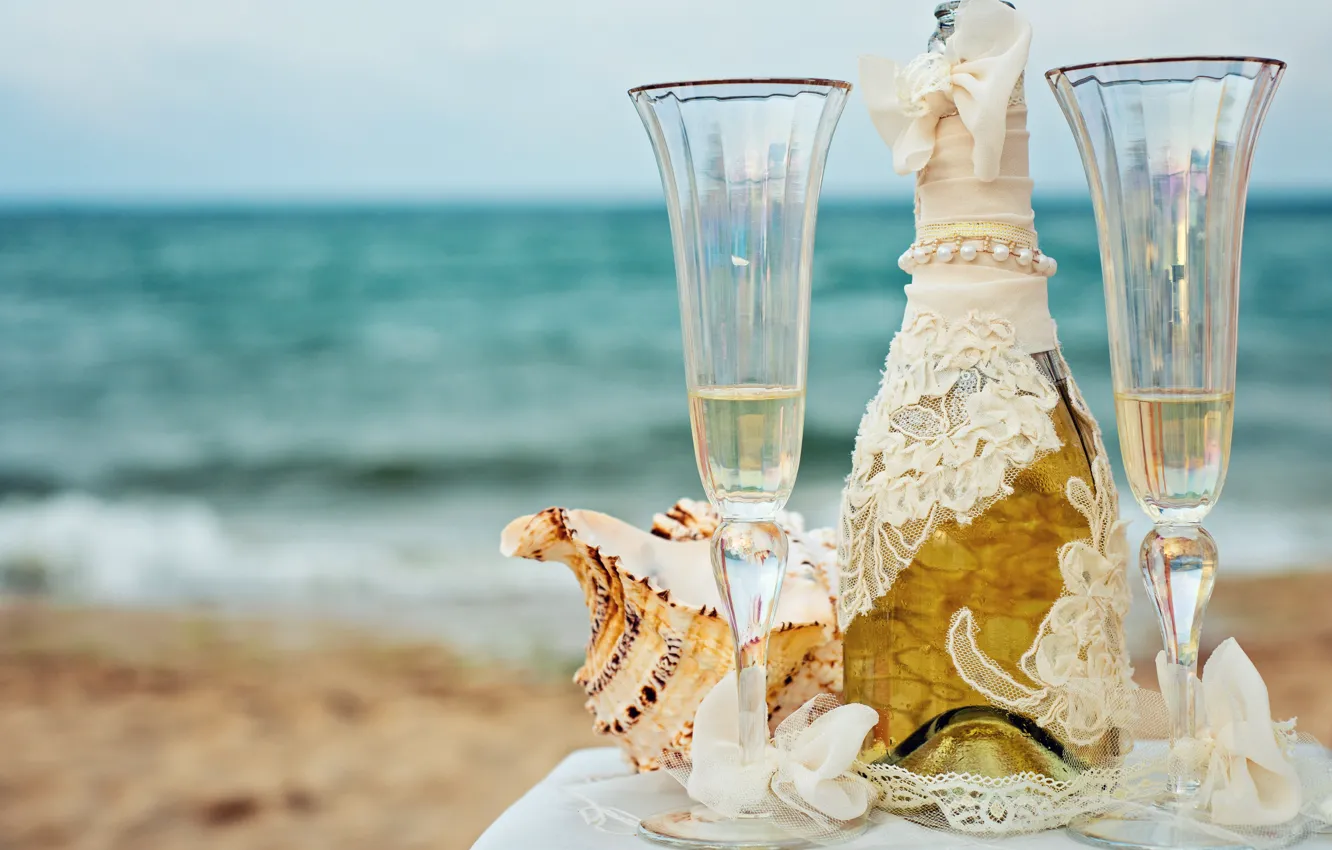 Photo wallpaper sea, beach, the sky, table, background, wine, bottle, horizon