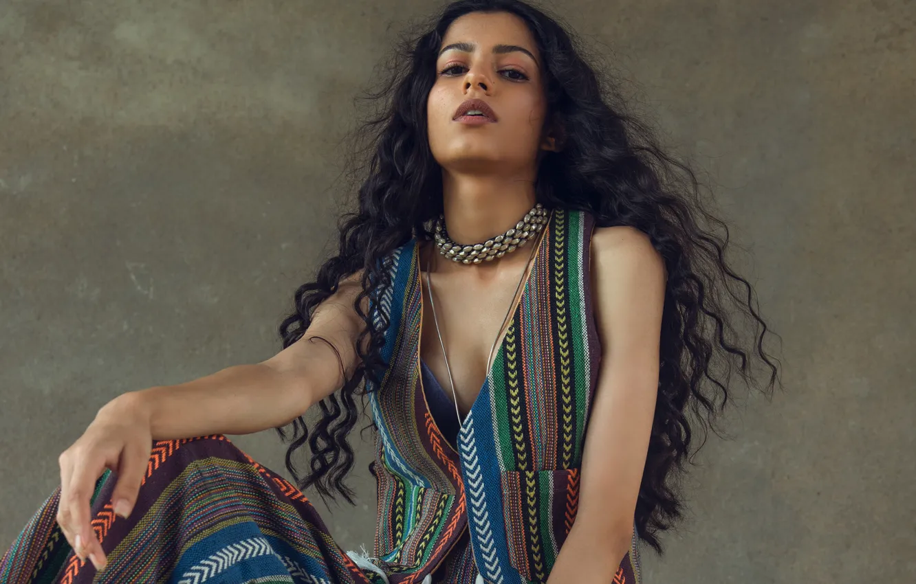 Photo wallpaper girl, eyes, smile, beautiful, model, pretty, beauty, lips