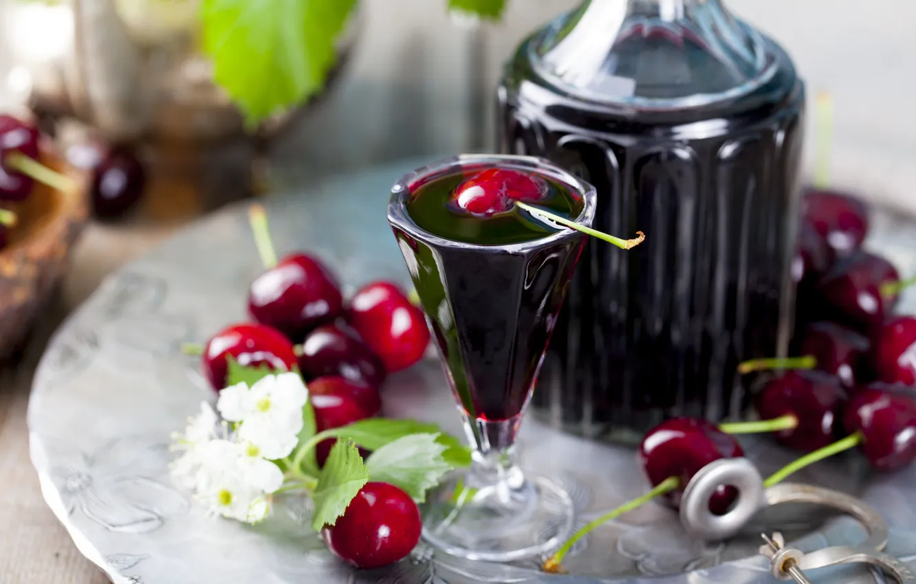 Photo wallpaper cherry, glass, alcohol, infusion