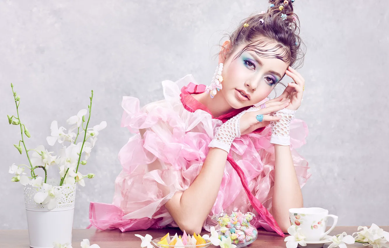 Photo wallpaper look, girl, flowers, pose, style, makeup, sweets, Sofie