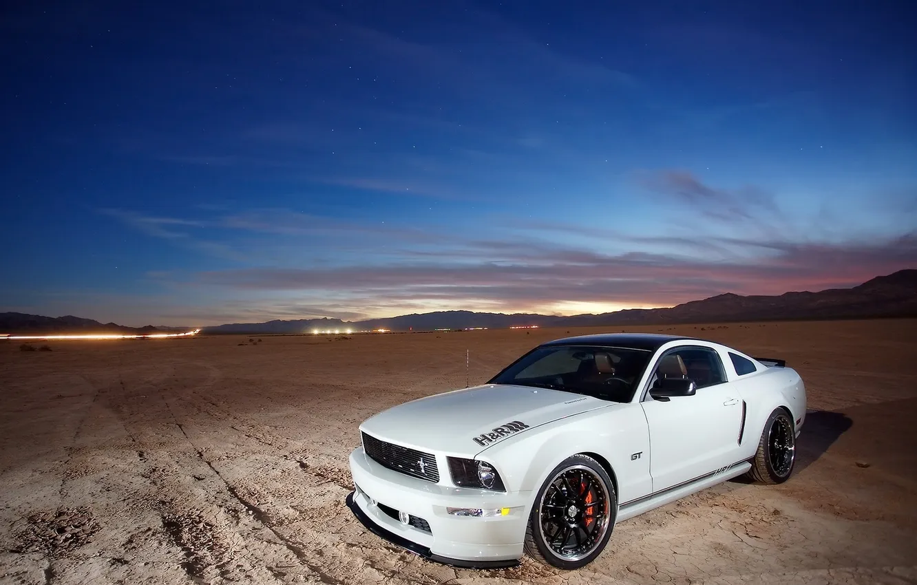 Photo wallpaper desert, the evening, Mustang