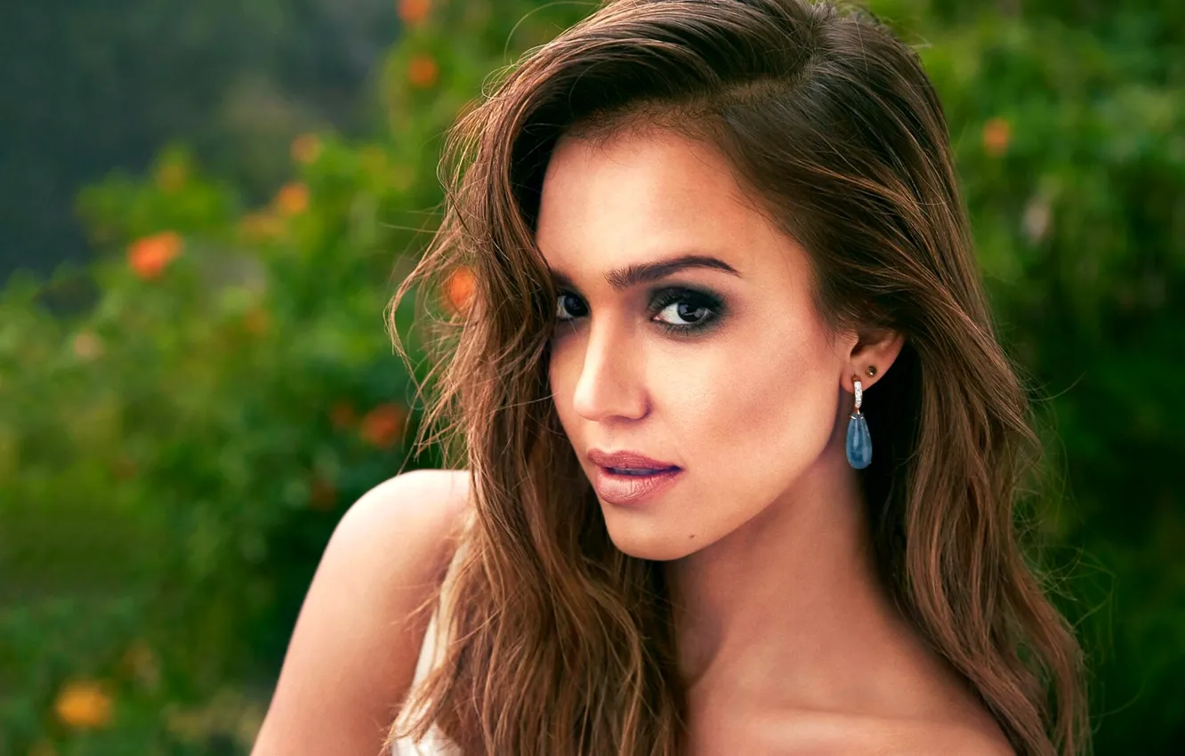 Photo wallpaper greens, look, girl, face, background, Jessica Alba, makeup, actress
