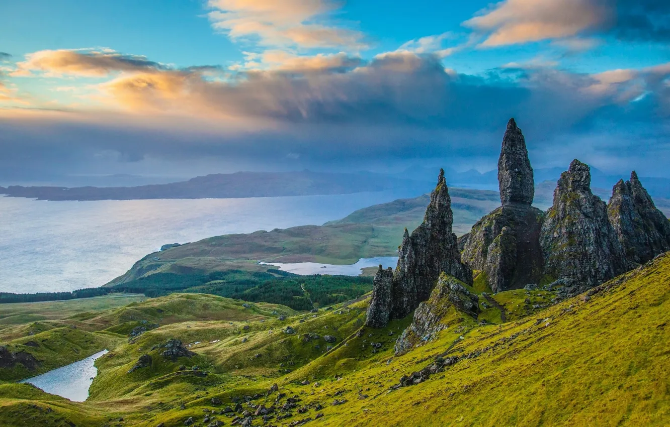 Photo wallpaper rocks, valley, Scotland, panorama, lake, Scotland, Isle of Skye, Isle of Skye