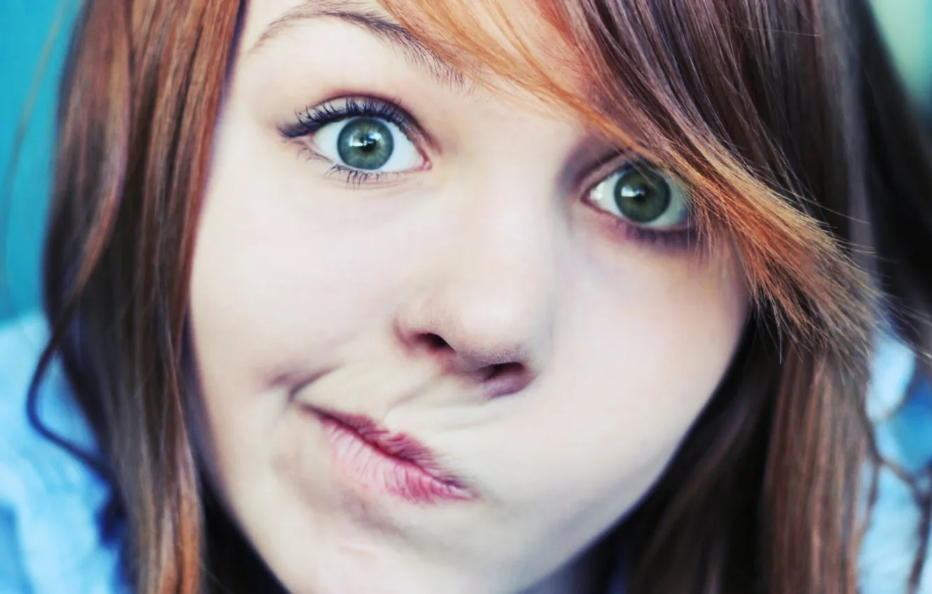 Photo wallpaper girl, face, the trick