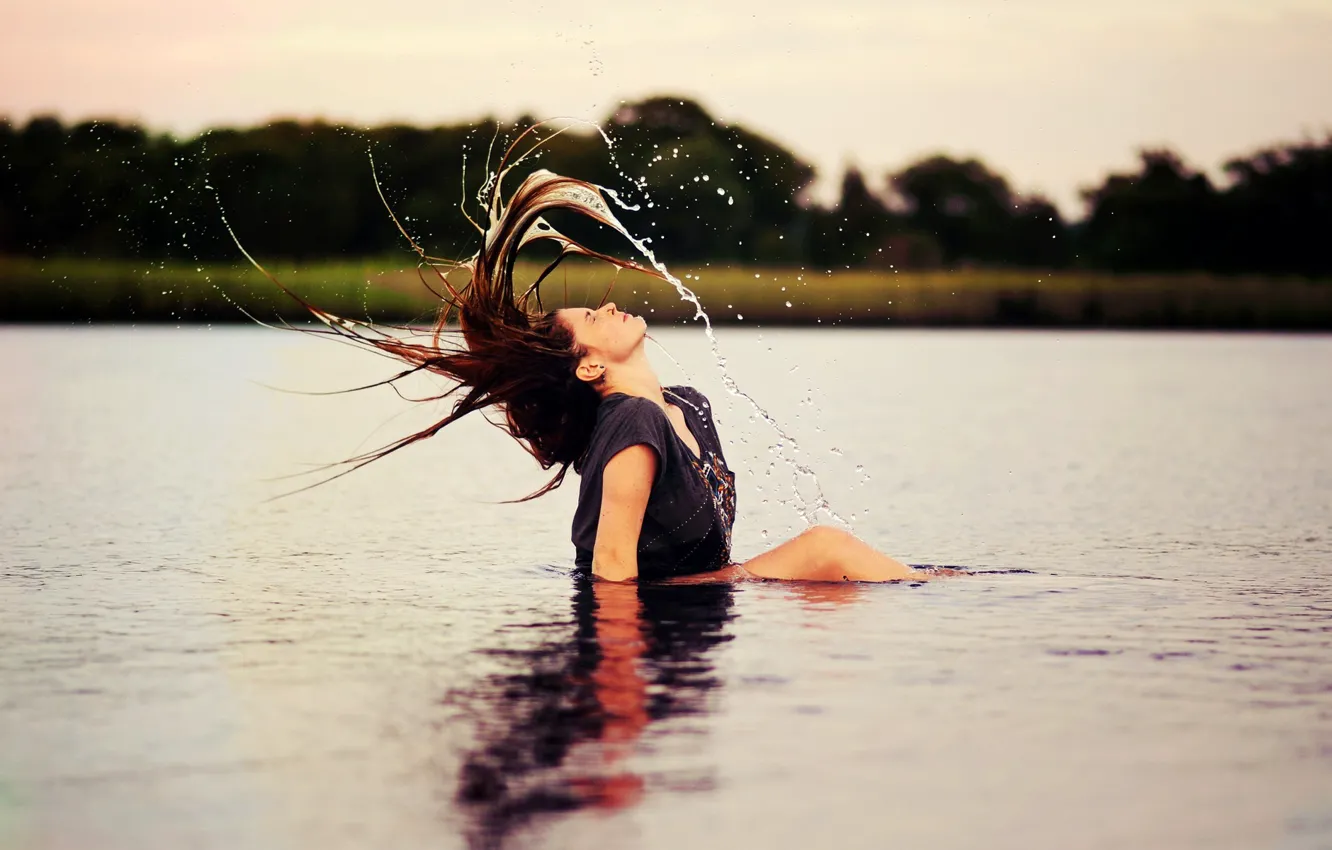 Photo wallpaper water, girl, lake, brunette