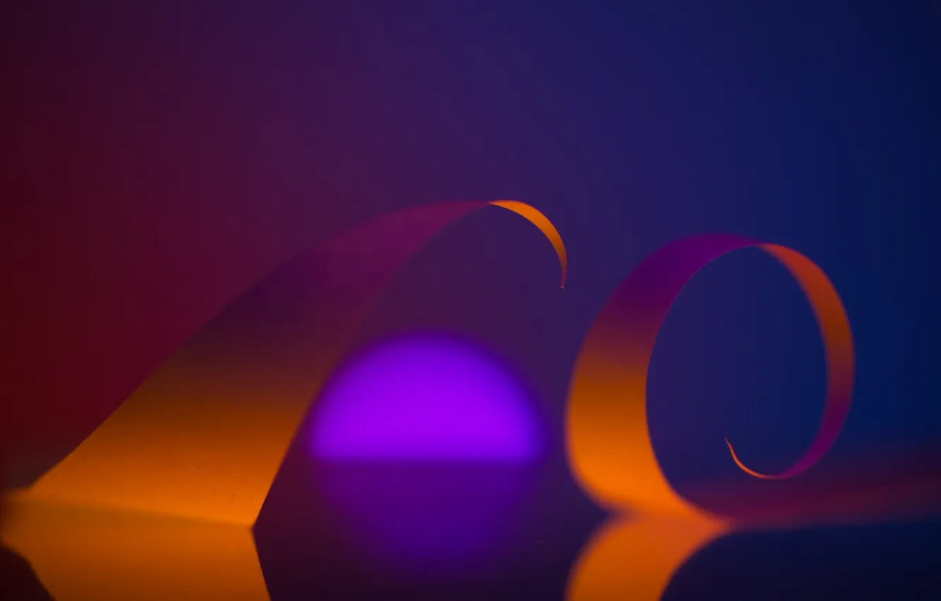 Photo wallpaper curls, bright, purple background