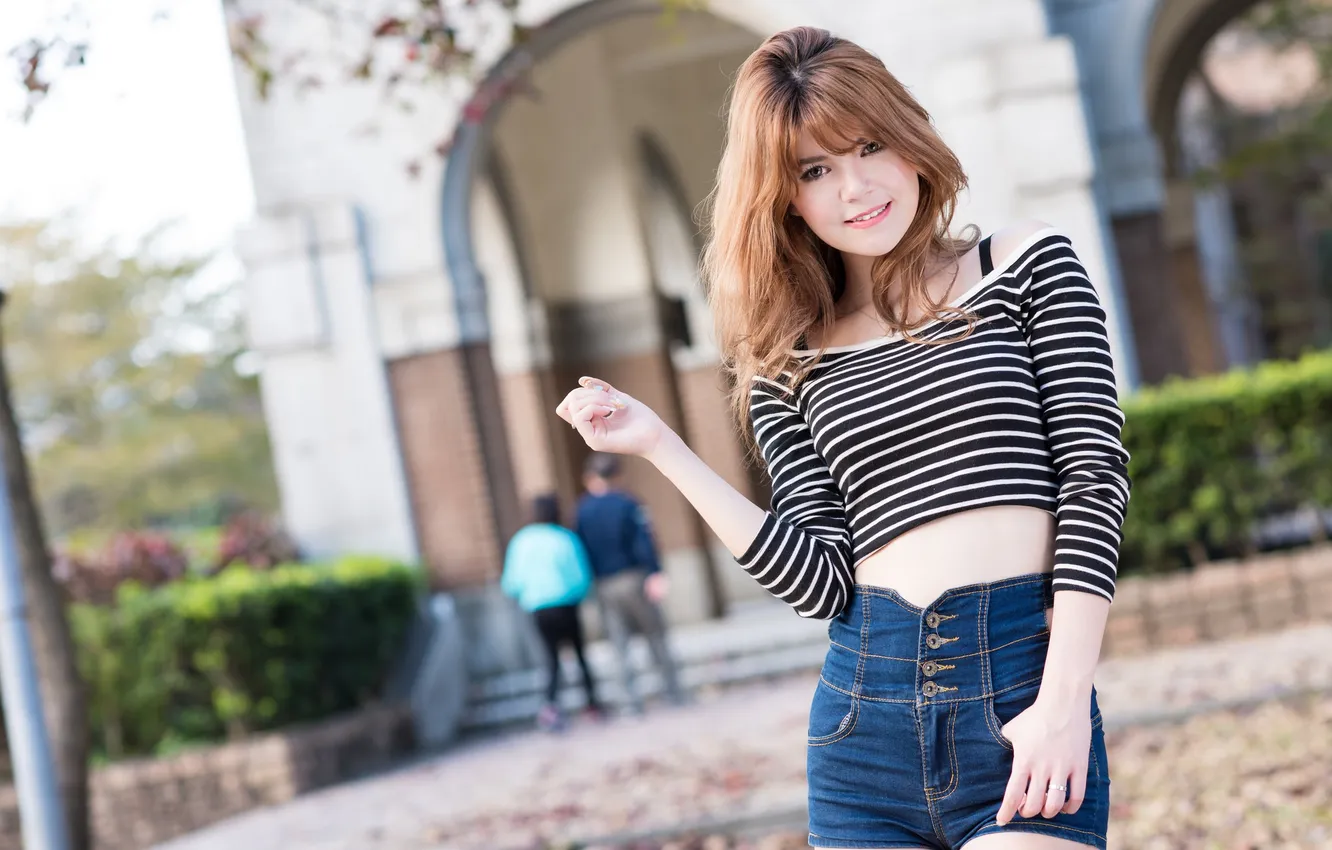 Photo wallpaper summer, look, girl, face, shorts