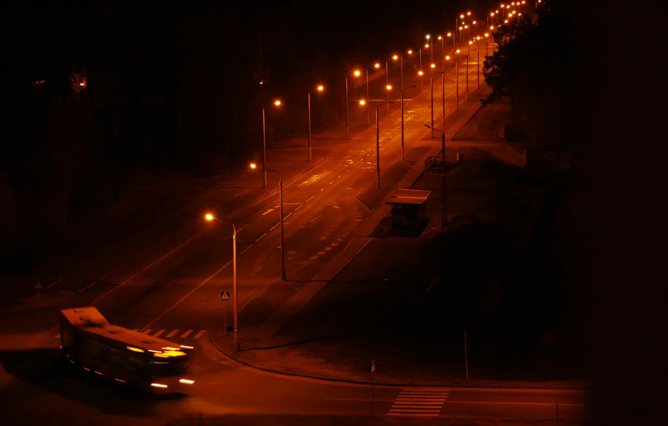 Photo wallpaper road, Night, bus, lights.