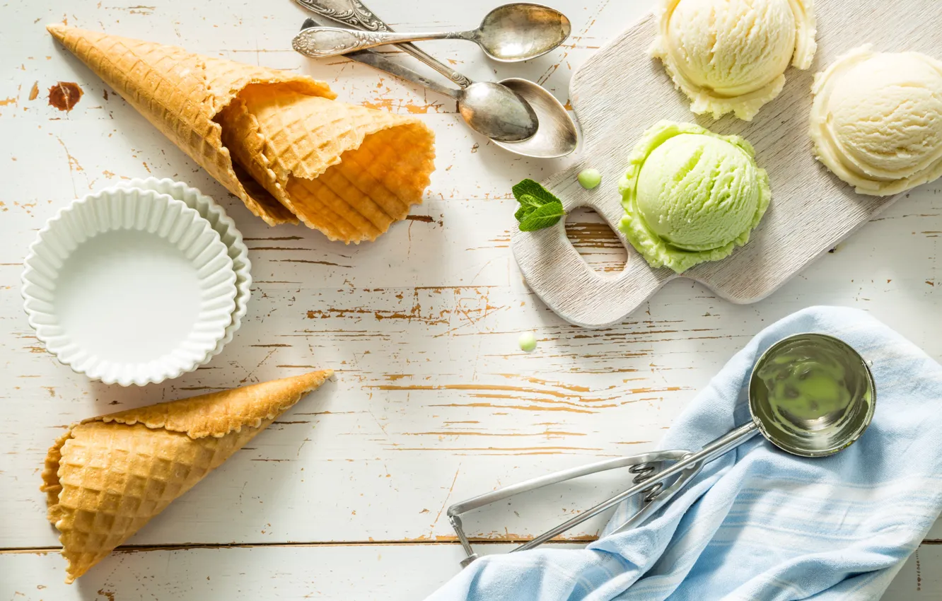 Photo wallpaper ice cream, dessert, dessert, vanilla, vanilla, waffle cone, pistachio ice cream, pistachio ice cream