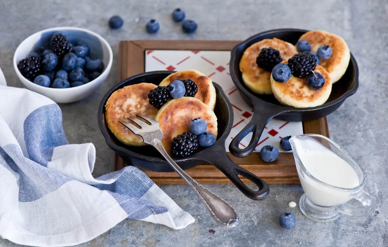 Photo wallpaper blueberries, cream, cakes, BlackBerry