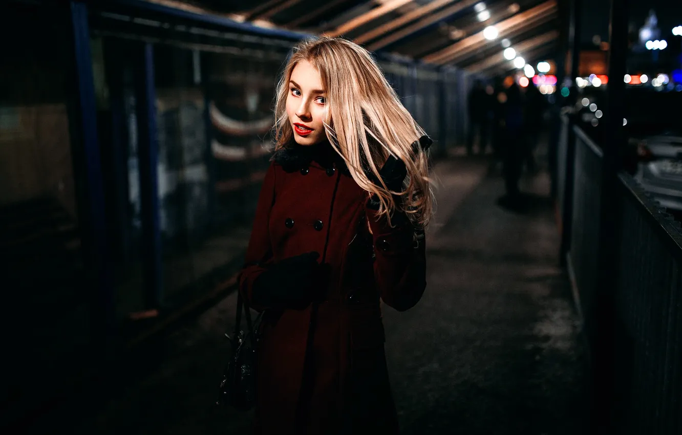 Photo wallpaper makeup, sponge, coat, Alice, Ivan Proskurin