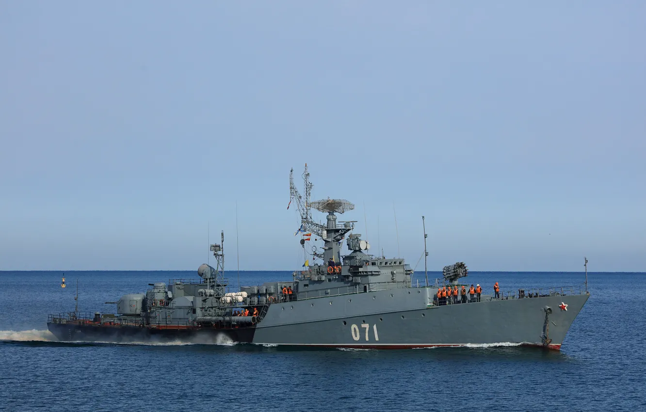 Photo wallpaper Navy, Suzdalets, small anti-submarine ship, project 1124m