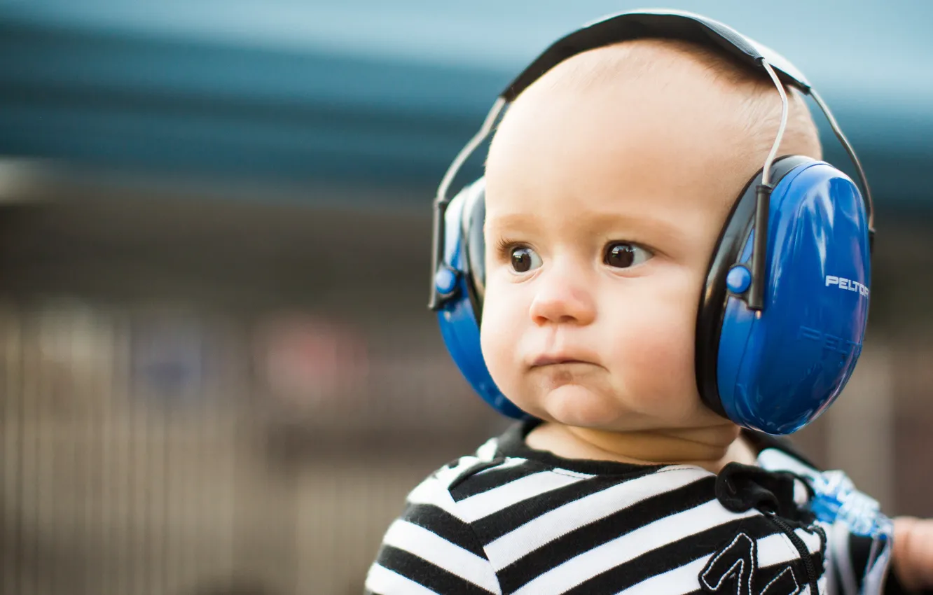 Photo wallpaper face, music, headphones, baby