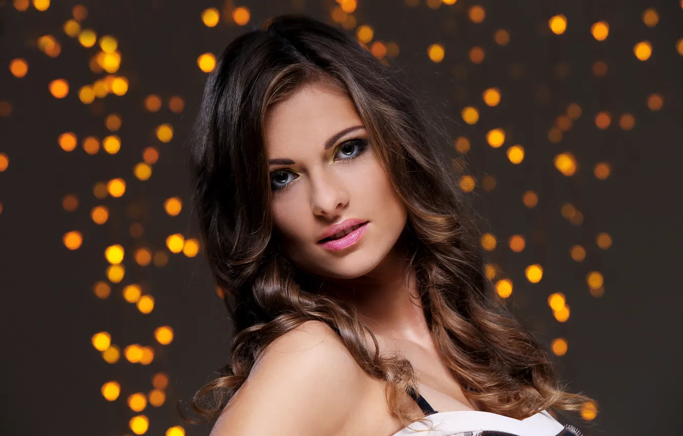 Photo wallpaper look, girl, background, portrait, makeup, hairstyle, curls, Sergejs Rahunoks