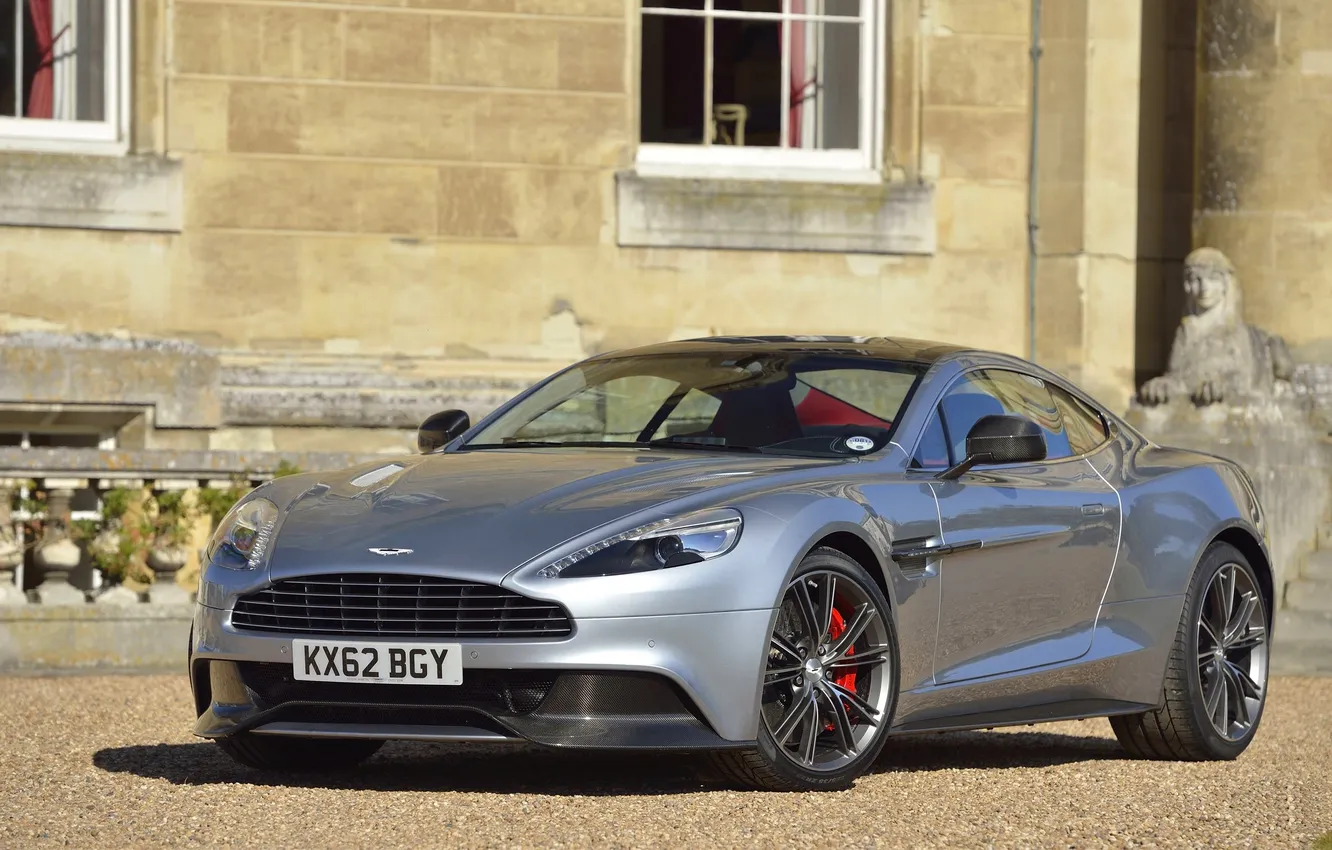 Photo wallpaper Aston Martin, silver, wheel, The hood, case, car, Vanquish, AM310